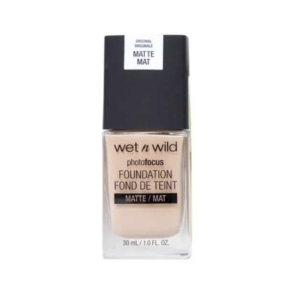 Wet N Wild Photofocus Foundation Golden Beige po